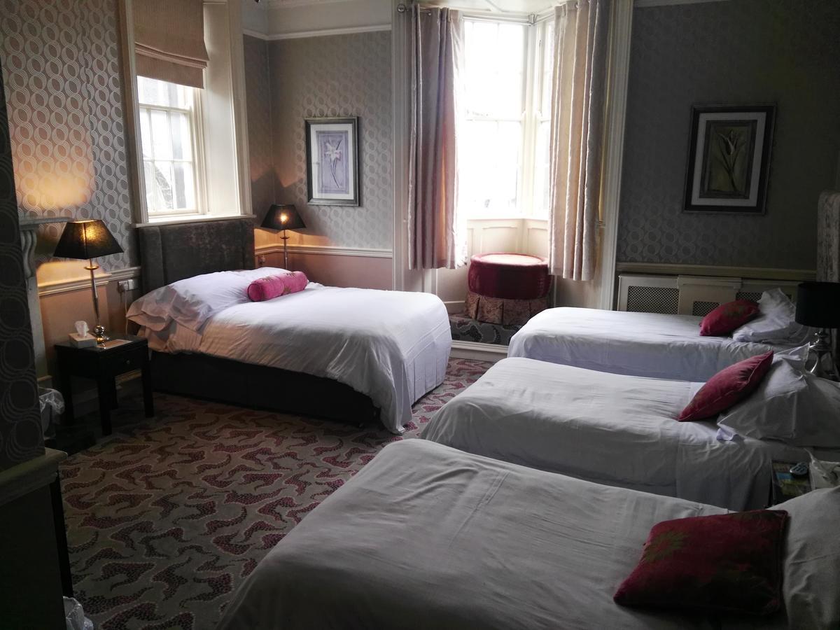 Naas Court Hotel Bagian luar foto